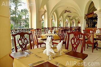 Breezes Punta Cana 13